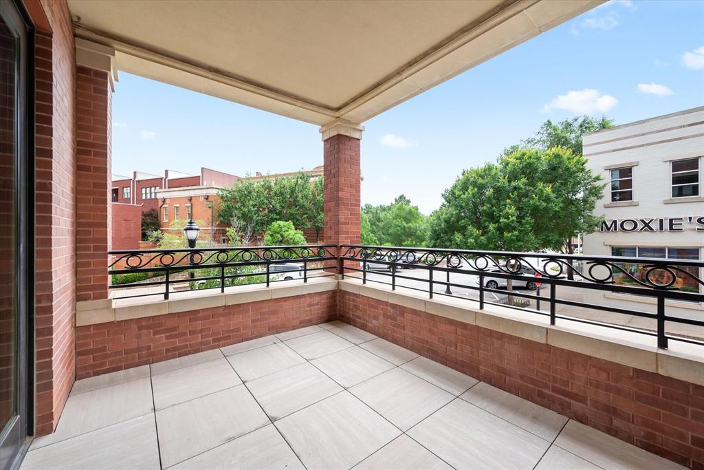 Parkview Condo - Residential