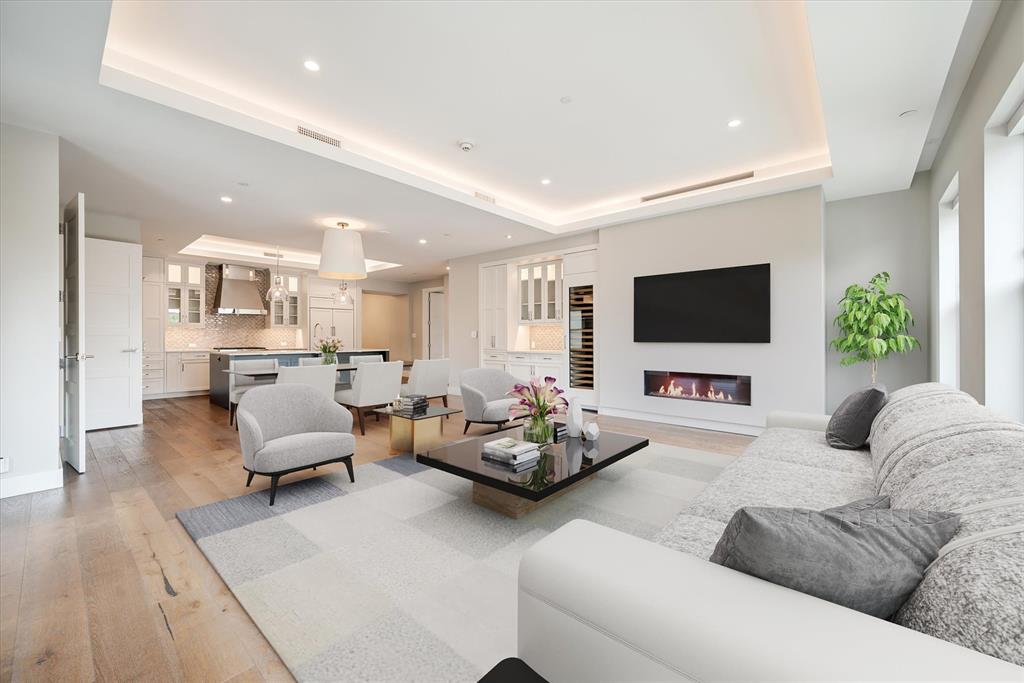 Parkview Condo - Residential