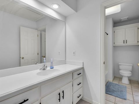 Tiny photo for 21 Wellington Oaks Circle, Denton, TX 76210 (MLS # 21100053)