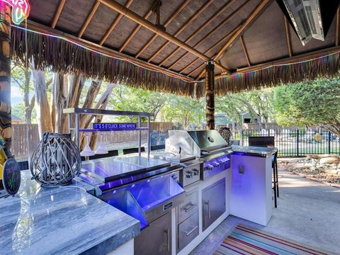 Tiny photo for 21 Wellington Oaks Circle, Denton, TX 76210 (MLS # 21100053)