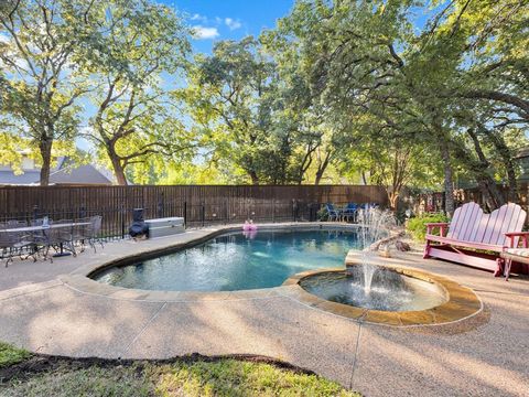 Tiny photo for 21 Wellington Oaks Circle, Denton, TX 76210 (MLS # 21100053)