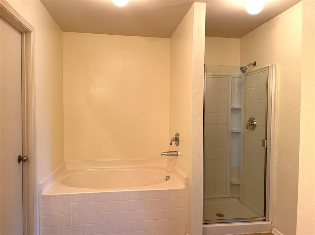 Fox Hollow Estates II Ph I - Residential Lease