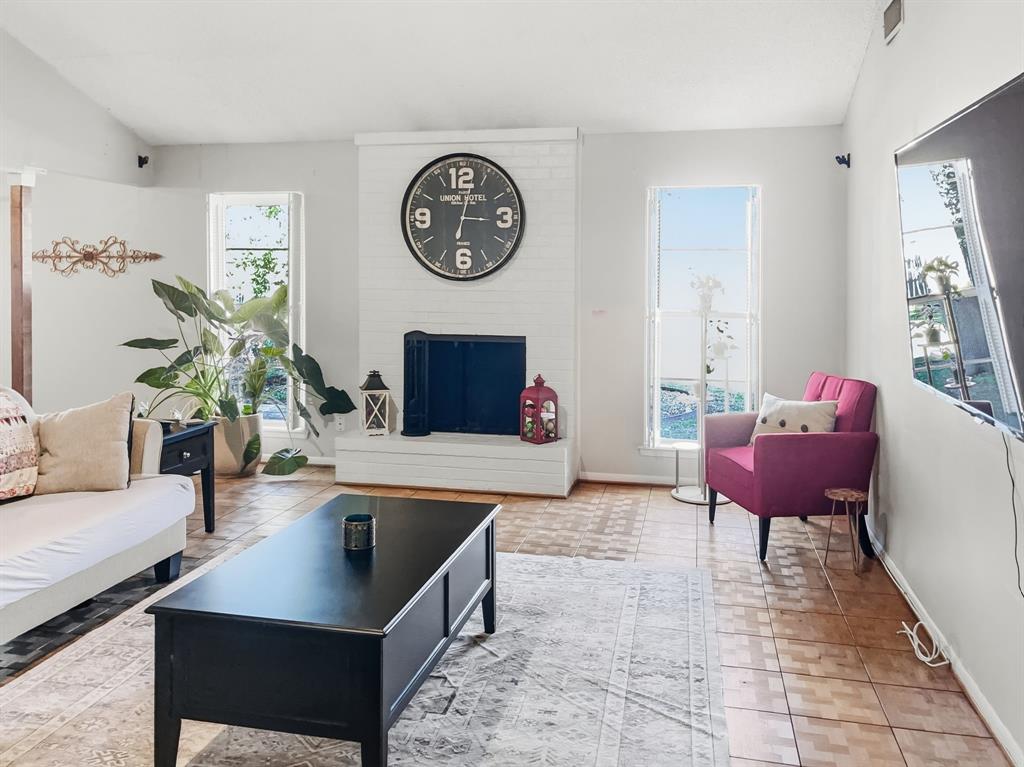 1009 Amarillo Street