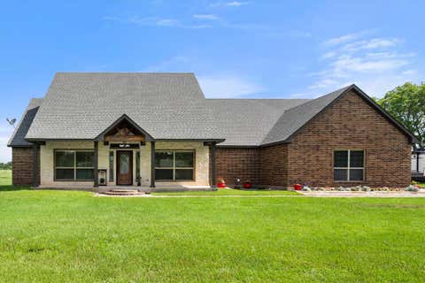 Photo of 215 Northline Road, Teague, TX 75860 (MLS # 21313345)