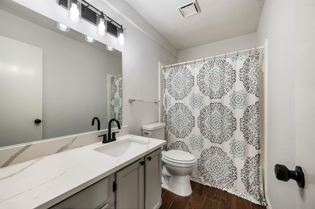 Shadowood Trail Condo - Residential