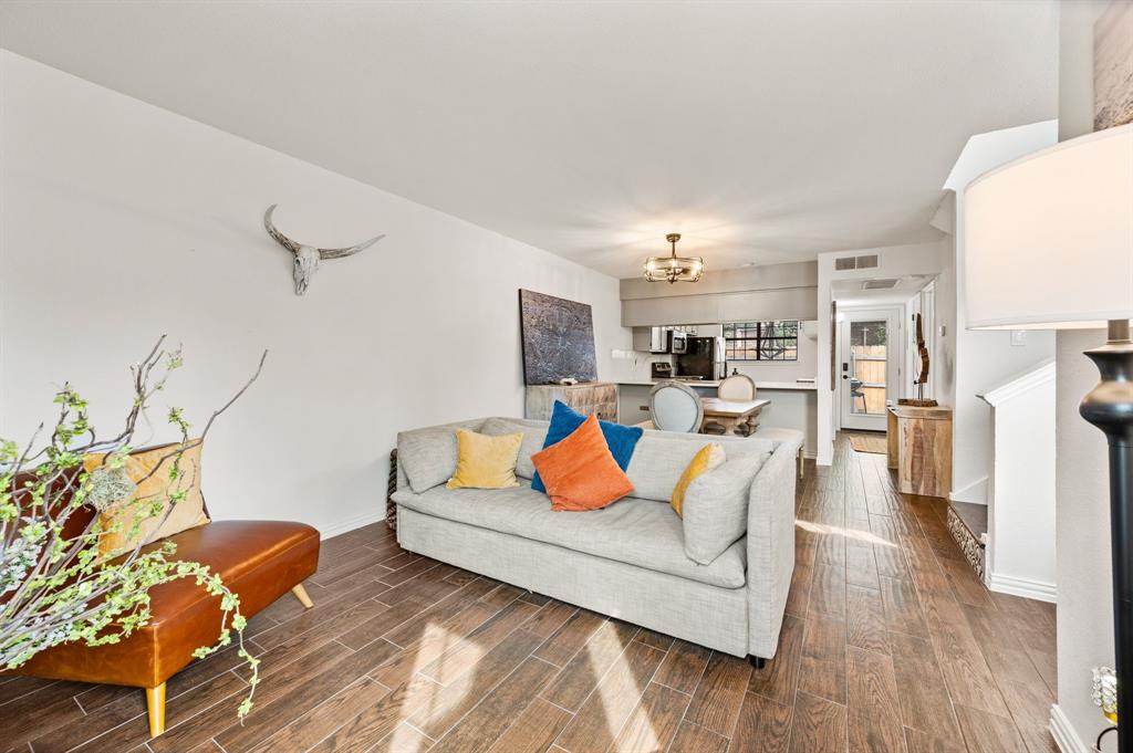 Shadowood Trail Condo - Residential