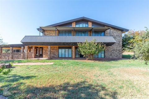 1302 Air Base Road Tye TX 79563