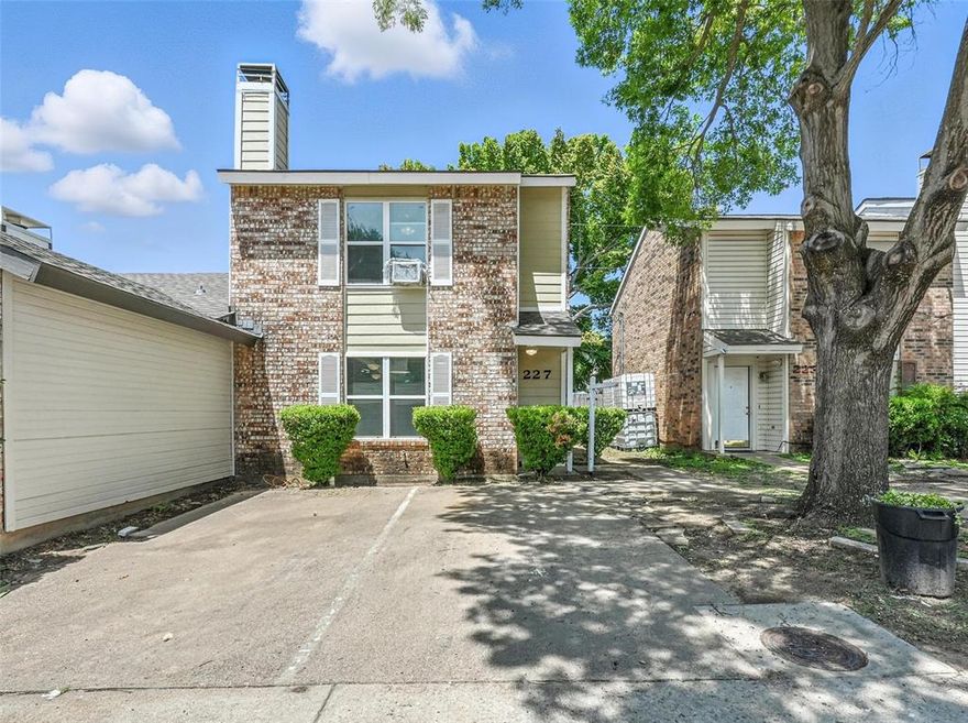 Owner financing available! Welcome to this updated 2-bedroom, 2.5-bath townhome in the desirable Country Bend community of Duncanville! With fresh paint touch-ups and brand-new countertops in both the kitchen and bathrooms, this home offers a clean and modern feel from the moment you walk in. The functional floor plan features a spacious living area, dining space, and a convenient Jack-and-Jill style bathroom upstairs. The low-maintenance design, HOA-maintained structure, and central location make this property flexible for investment purposes or as a new home. Located minutes from shopping, dining, schools, and major highways, this home combines comfort with convenience. Whether you’re building your portfolio or looking for a move-in-ready property, this townhome is a smart opportunity in the heart of Duncanville.