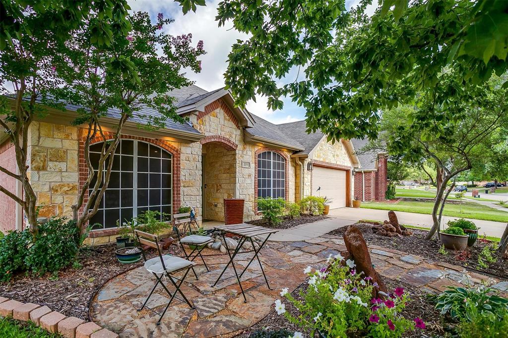 2211 Welch Place