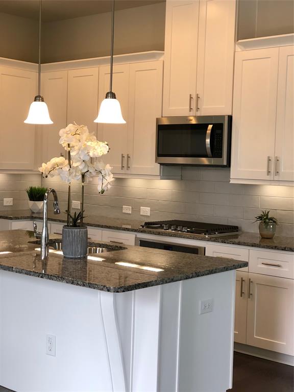 Gables At Ohio - Residential Lease