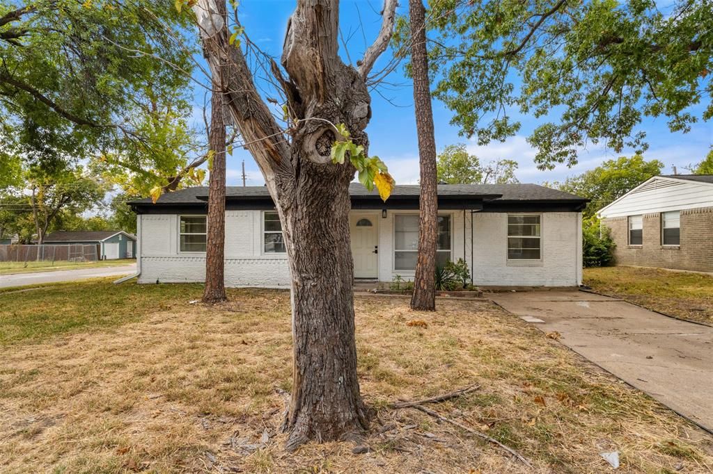 Photo of 4801 Salem Drive, Mesquite, TX 75150 (MLS # 21090407)