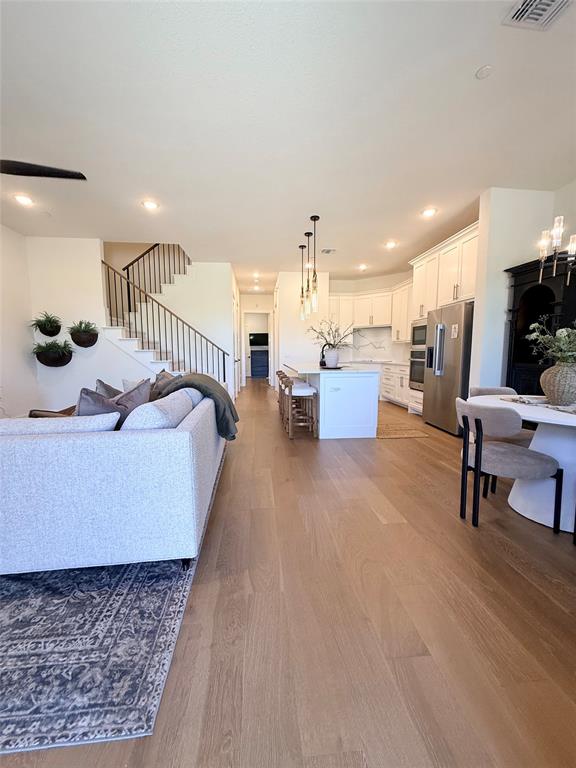 8032 Thomas Crossing