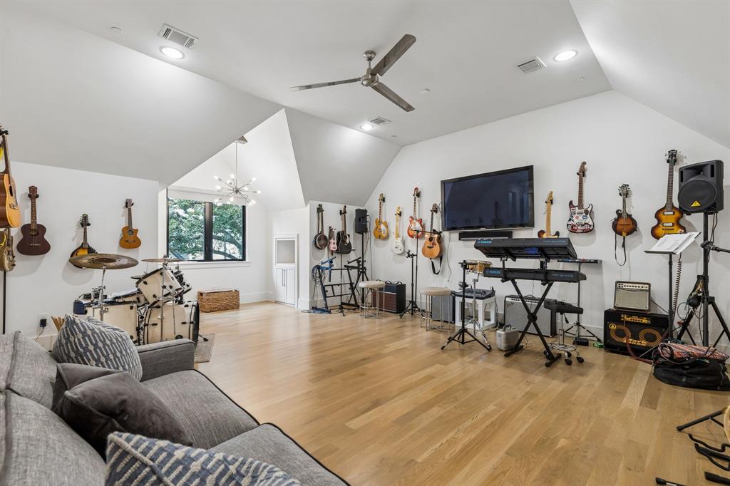 University Heights Sec 06 - Residential