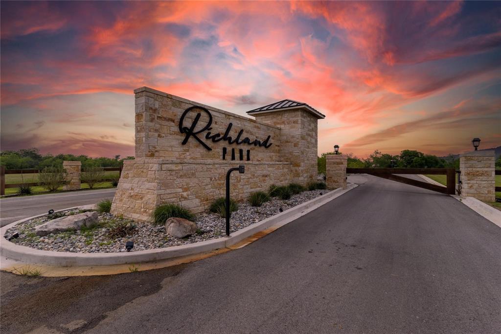 Richland Park - Land