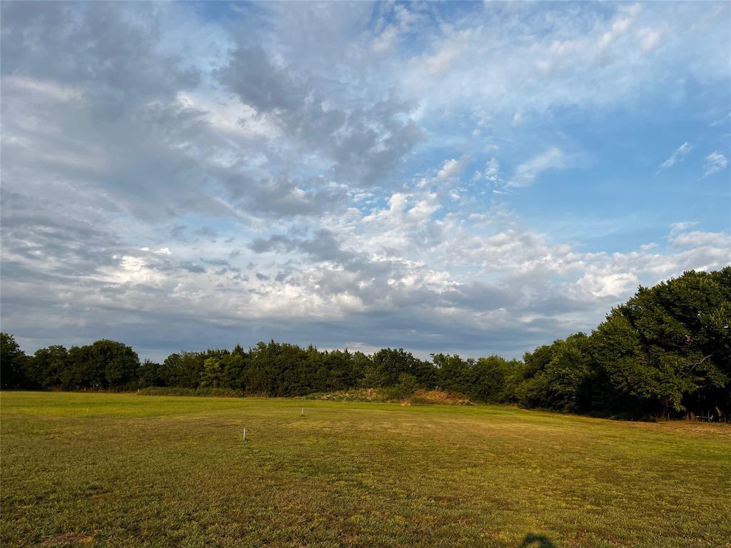 1242 N FM 1752