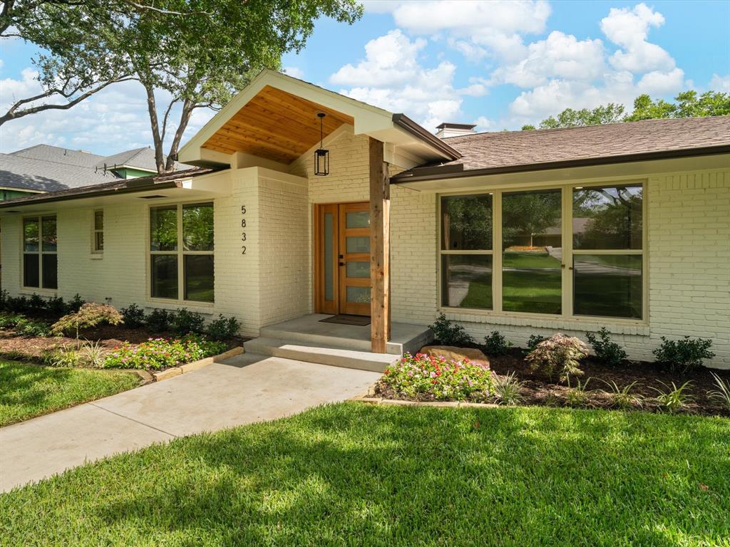 5832 Charlestown Drive