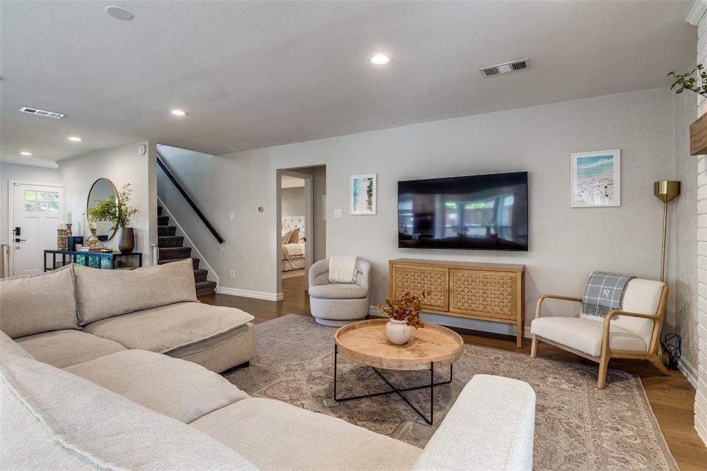 9243 Moss Farm Lane