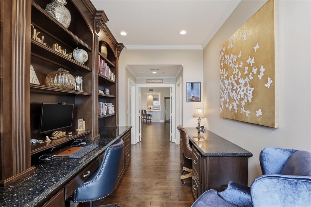 Neil P At Burnett Park Condo - Residential