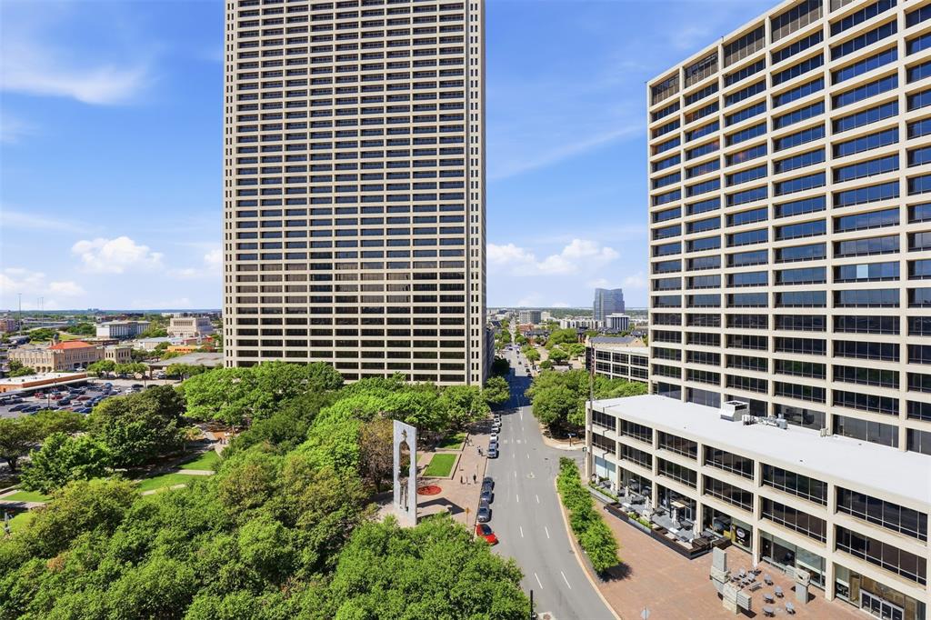 Neil P At Burnett Park Condo - Residential