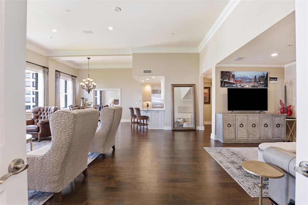 Neil P At Burnett Park Condo - Residential