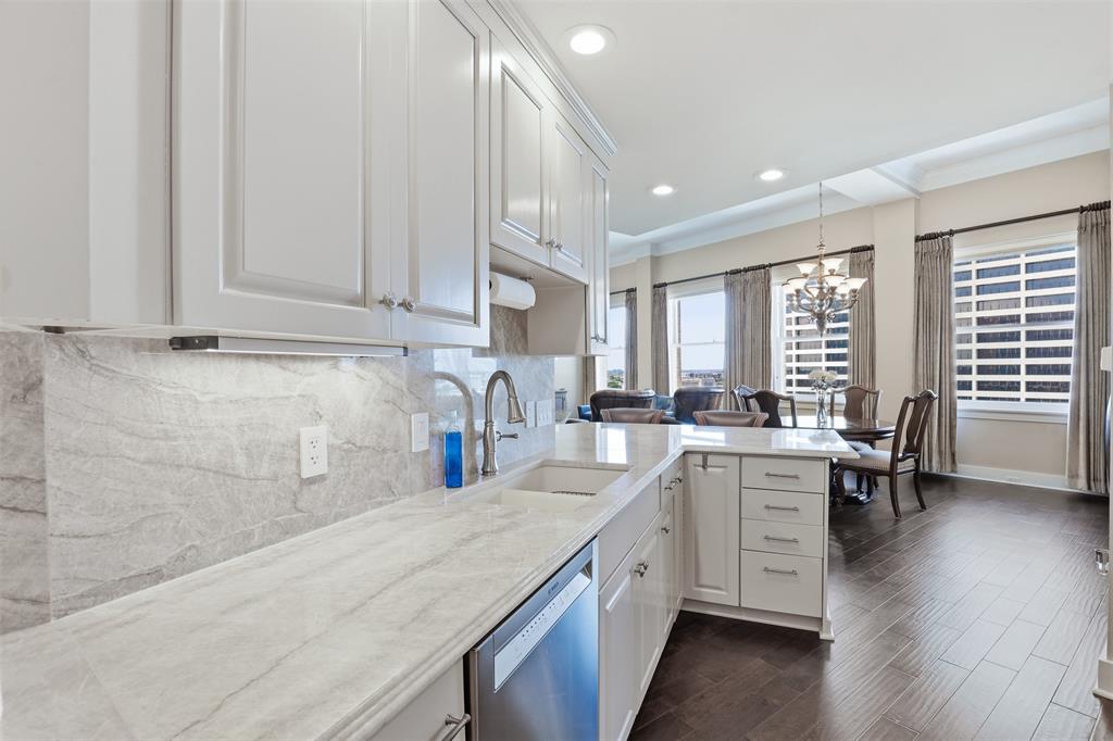 411 W 7th Street 1005