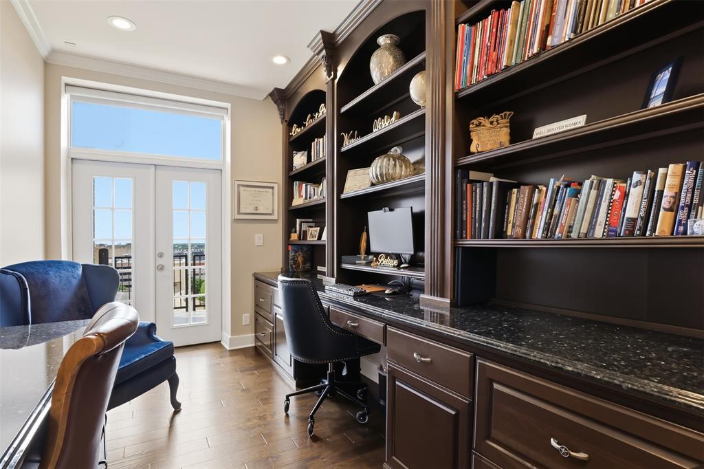 Neil P At Burnett Park Condo - Residential