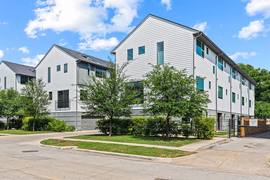5016 Bryan Street 101