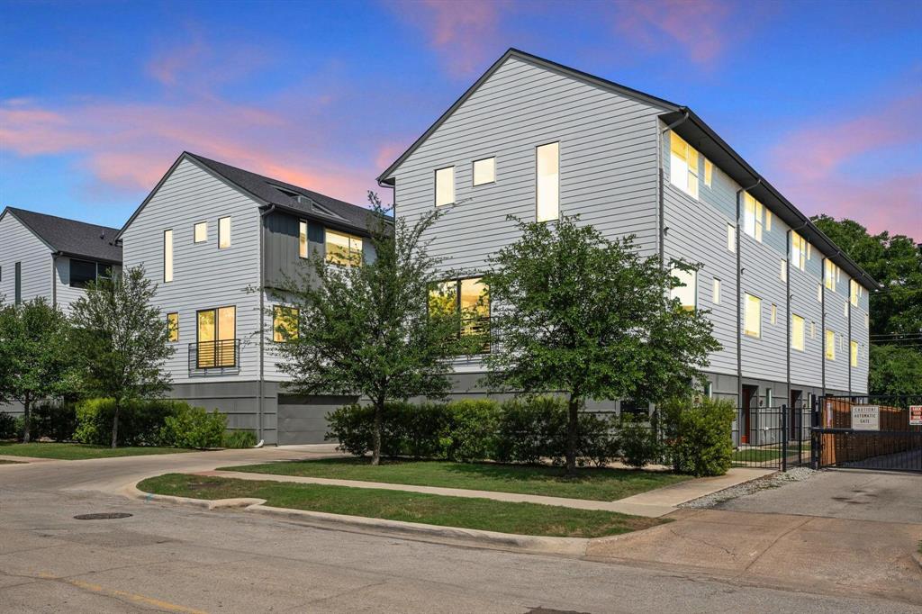 5016 Bryan Street 101