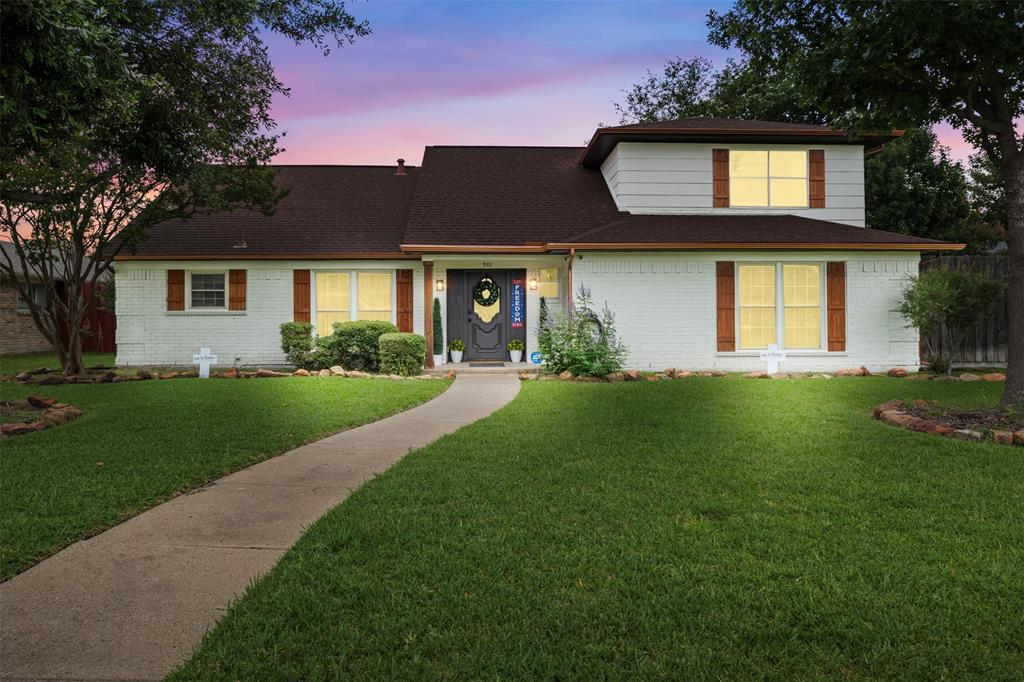 901 Serenade Lane