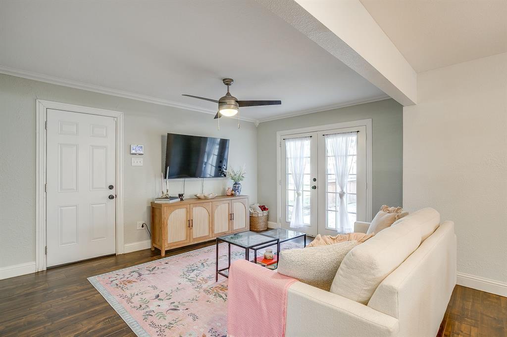 6105 Trail Lake Drive