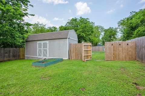 A home in Whitesboro