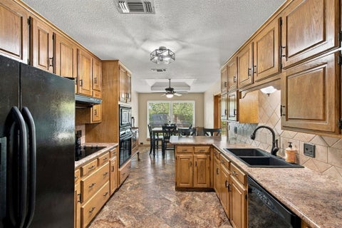 Tiny photo for 7101 Hazel Place, North Richland Hills, TX 76182 (MLS # 21395466)