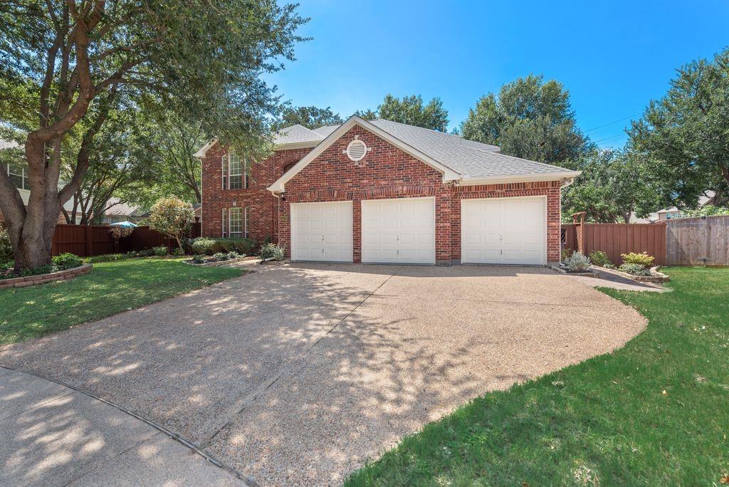 3229 Loyola Drive