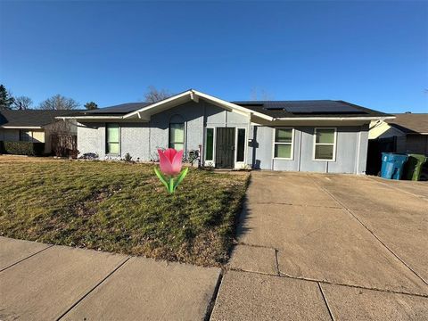 1633 Pebble Beach Drive Lewisville TX 75067