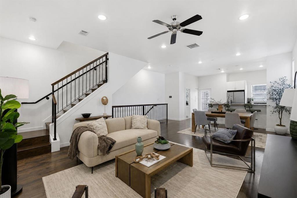 Photo of 3200 Ross Avenue #28, Dallas, TX 75204 (MLS # 21392378)