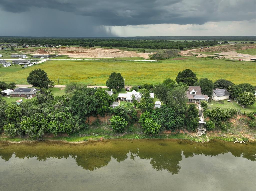 1142 Brazos Loop