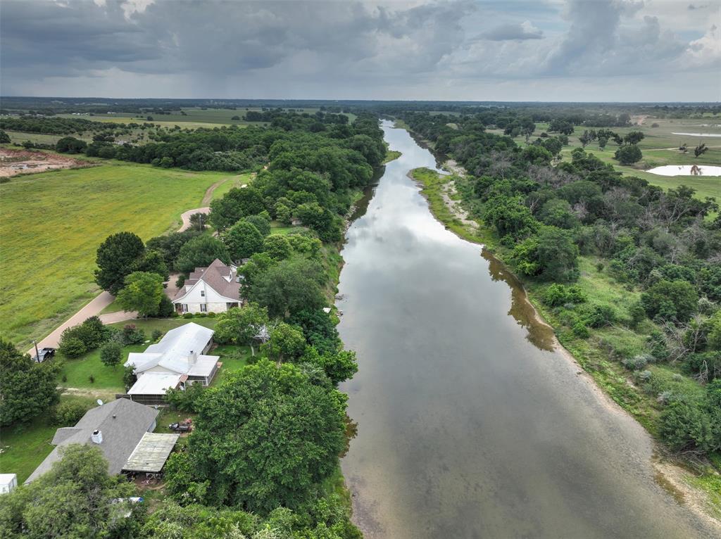 1142 Brazos Loop