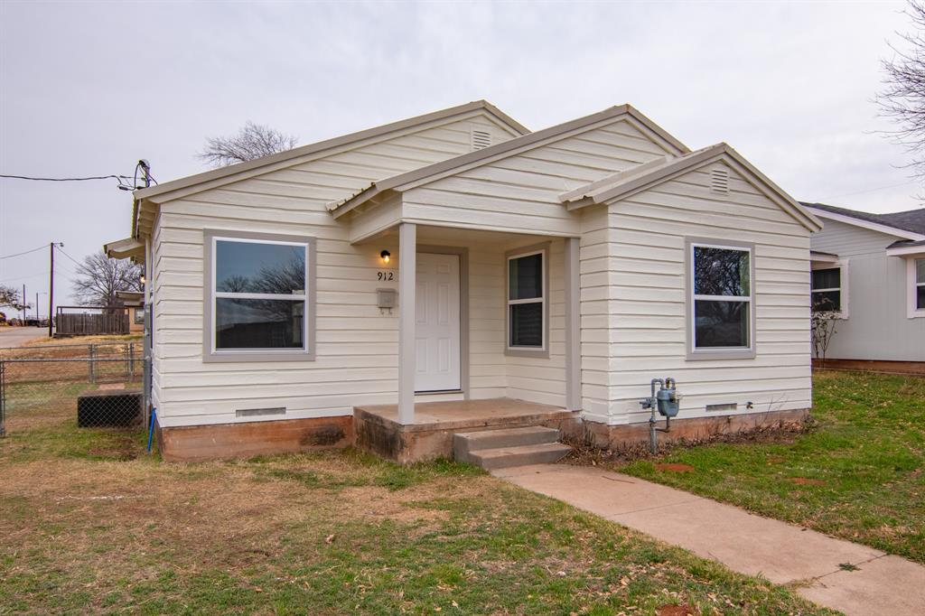912 Lou Avenue