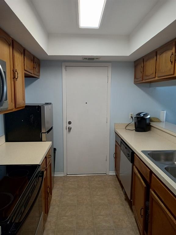 Two Worlds Broadway Add Rep - Residential