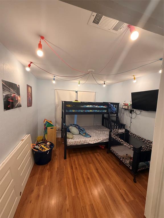 Two Worlds Broadway Add Rep - Residential