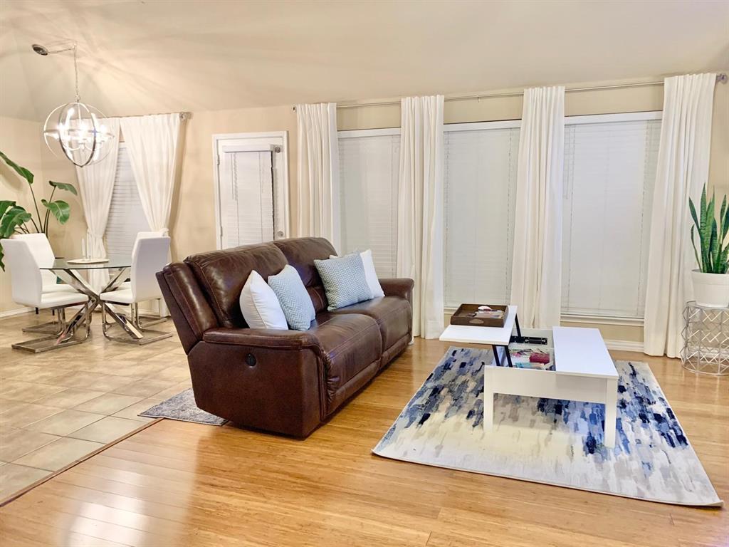 1709 La Caya Drive