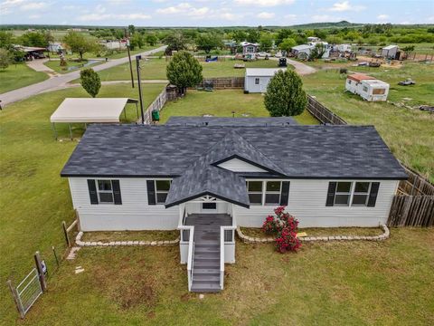Photo of 430 Indian Hills Road, Bowie, TX 76230 (MLS # 21216793)