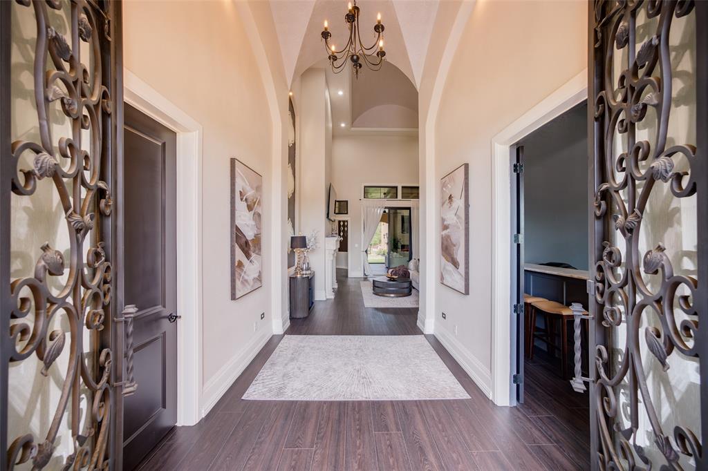 2621 Whispering Oaks Cove