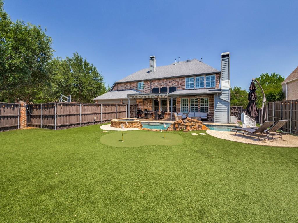 2600 Queen Elaine Drive