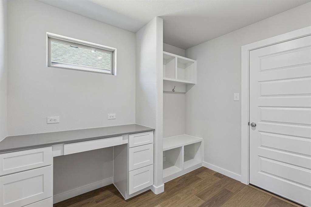 Lone Oak - Residential