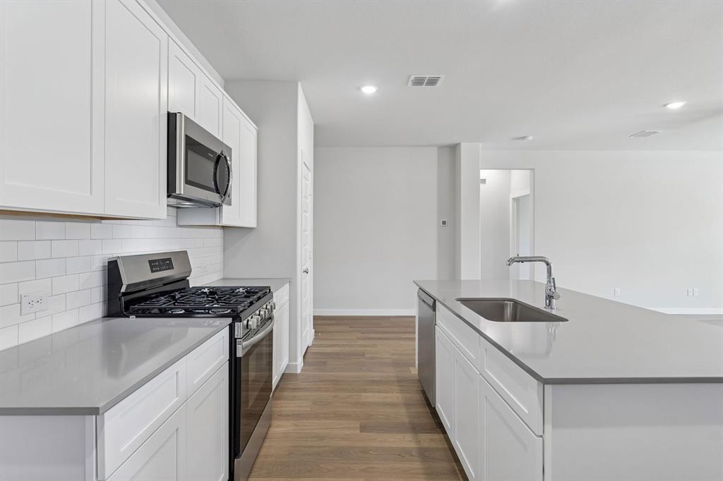 Lone Oak - Residential