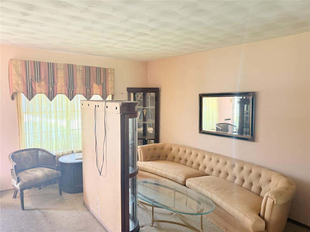 Photo of 2613 Syracuse Drive, Irving, TX 75062 (MLS # 21342391)