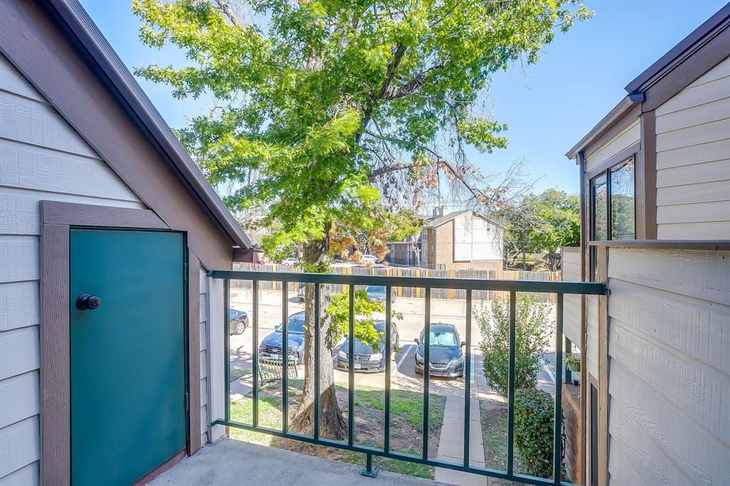 Arlington Oaks Condo - Residential