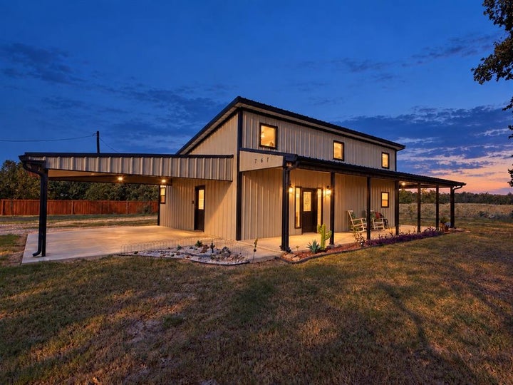 Photo 1 of 31 — 761 Vz County Road 2910, Eustace, TX 75124