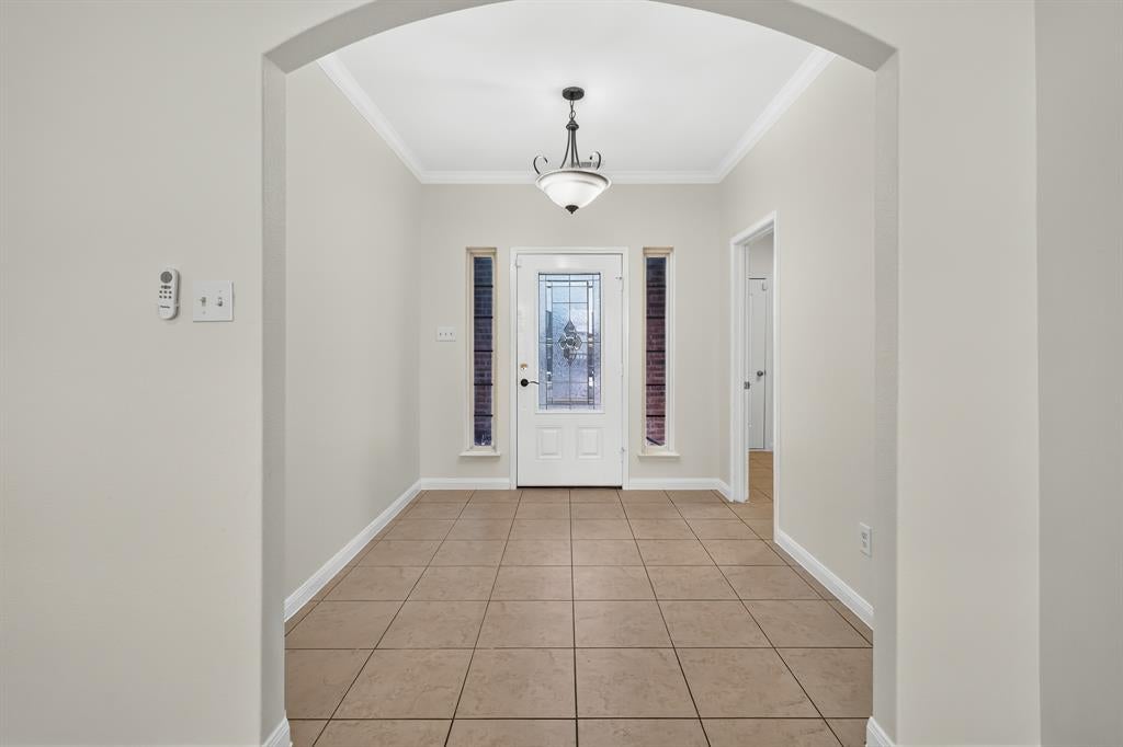 Photo of 302 Kaylee Way, Red Oak, TX 75154 (MLS # 21367459)